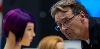 Cina: acconciatura e moda tra le prove dei WorldSkills a Shanghai (1)