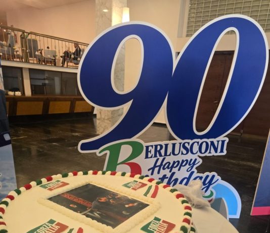 Berlusconi, a Napoli la festa di Forza Italia per i suoi 90 anni