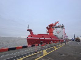 Cina: rompighiaccio Xuelong e Xuelong 2 rientrano da spedizione nell’Artico