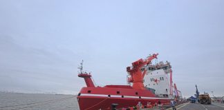 Cina: rompighiaccio Xuelong e Xuelong 2 rientrano da spedizione nell’Artico