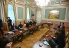 Gli inviati Usa Witkoff e Kushner a Kiev per i colloqui. Zelensky “Ucraina costruttiva ma serve una pace dignitosa”