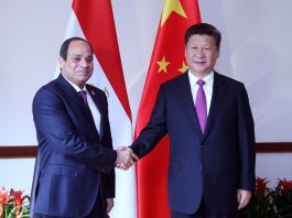 Egitto, Al-Sisi accoglie Xi Jinping al Cairo