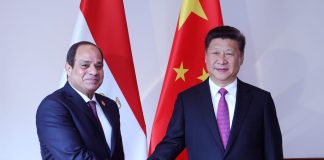 Egitto, Al-Sisi accoglie Xi Jinping al Cairo