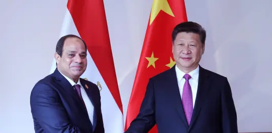 Egitto, Al-Sisi accoglie Xi Jinping al Cairo