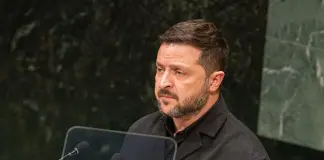 Zelensky “Putin va fermato, bisogna colpire le finanze russe”