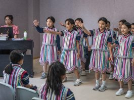 Cina: Yunnan, il Coro delle lucciole dà voce ai bambini di Dulongjiang (1)