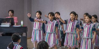Cina: Yunnan, il Coro delle lucciole dà voce ai bambini di Dulongjiang (1)