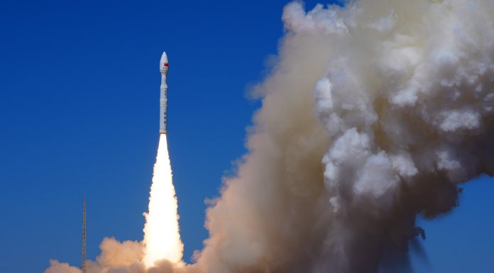 Cina: lanciati con successo nove satelliti con razzo Lijian-1 Y18