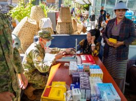 Cina: assistenza sanitaria per soccorritori e residenti a Gyirong (2)