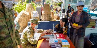 Cina: assistenza sanitaria per soccorritori e residenti a Gyirong (2)