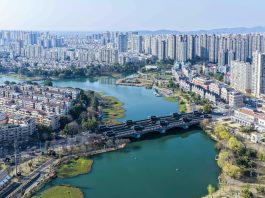 Cina: principali città segnalano attenuazione calo prezzi delle case ad agosto