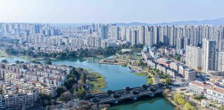 Cina: principali città segnalano attenuazione calo prezzi delle case ad agosto