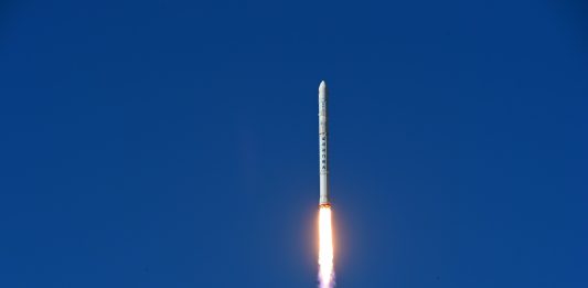 Cina: successo per il volo inaugurale del razzo PALLAS-1 (1)