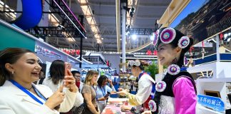 Cina: Tianjin, iniziata la fiera sulle industrie di cultura e turismo (2)