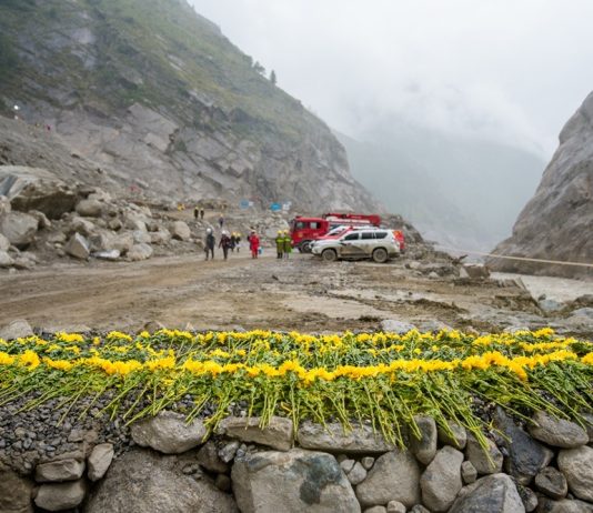 Cina: Xizang, identificate alcune vittime dopo la valanga nel valico di Gyirong