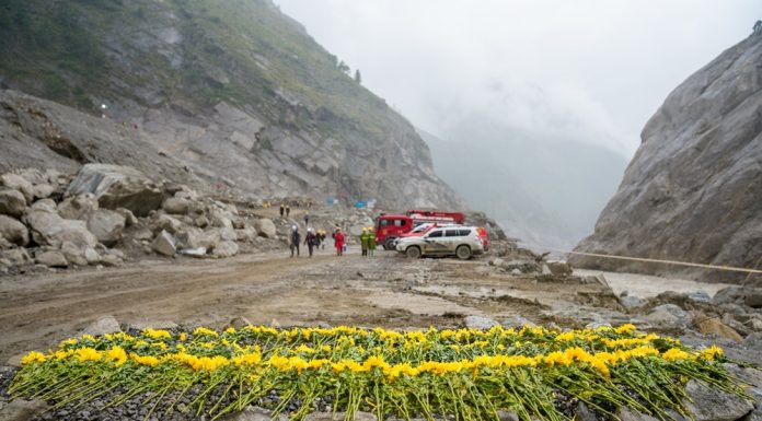 Cina: Xizang, identificate alcune vittime dopo la valanga nel valico di Gyirong