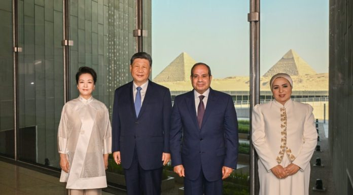 Egitto: Xi e Peng Liyuan visitano il Grande museo egizio