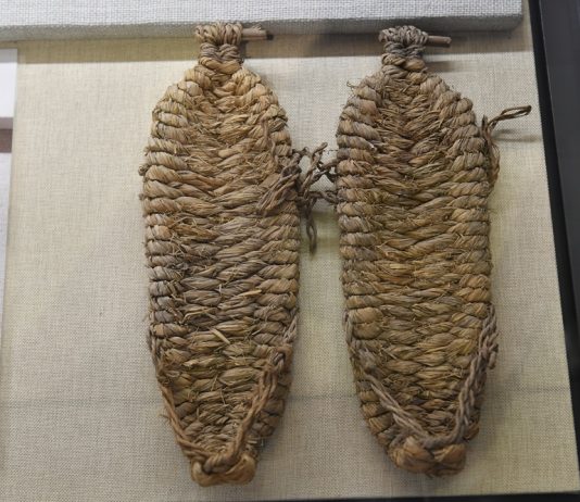 Cina: dalla Lunga Marcia ai mercati mondiali, il viaggio di un paio di scarpe