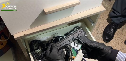 Blitz antidroga a Lecce, otto arresti per traffico e spaccio di cocaina
