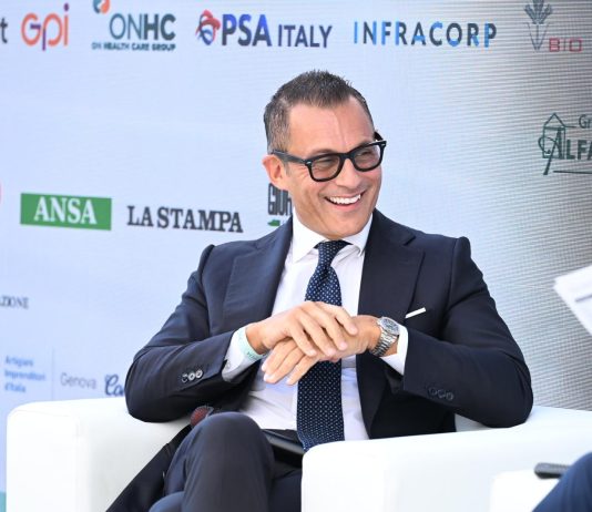 Terna, Monti “Investimenti sulla rete per sicurezza e costi energia più bassi”