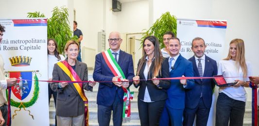 A Roma inaugurato il complesso liceale Dante Alighieri-Alessandro Caravillani, Gualtieri “Riapre dopo 10 anni”