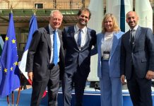 Firmati a Parigi due accordi industriali Italia-Francia sullo spazio, Urso: “Rafforziamo la cooperazione”