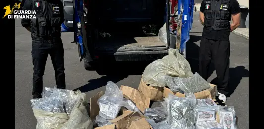 Catania, maxi sequestro di oltre 210kg di stupefacenti: tre arresti