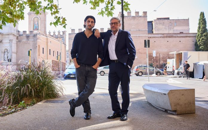 Intesa Sanpaolo A mano a Mano