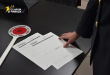 Cagliari, frode fiscale nell’abbigliamento: sequestrati 160 mila euro