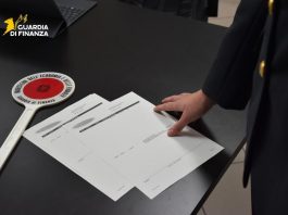 Cagliari, frode fiscale nell’abbigliamento: sequestrati 160 mila euro