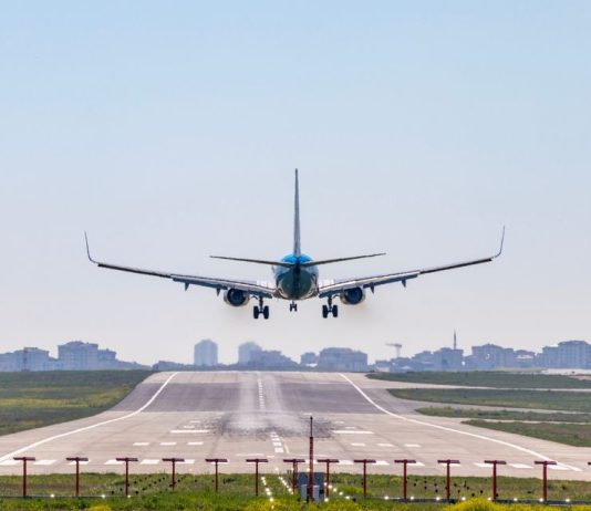 Trasporto aereo, pubblicato il bando “Nuove Rotte”: oltre 11,4 milioni di euro per potenziare i collegamenti