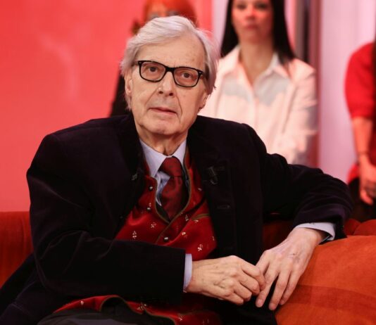 Vittorio Sgarbi ricoverato al Policlinico Gemelli di Roma