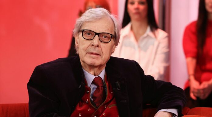 Vittorio Sgarbi ricoverato al Policlinico Gemelli di Roma