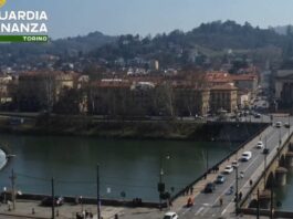 Finta banca e falso oro per truffare risparmiatori, maxi sequestro a Torino