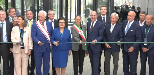 Findomestic inaugura a Firenze il “Giglio”, sede unica e “sostenibile”