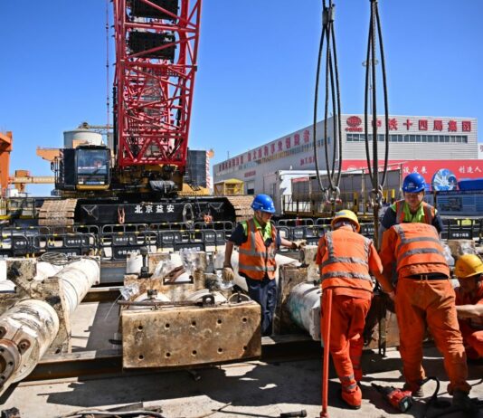Completata la perforazione della galleria sottomarina più lunga della Cina