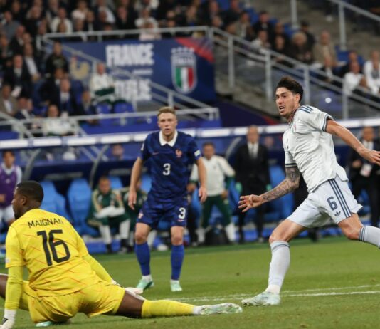 Bastoni risponde alla magia di Olise, Francia-Italia 1-1
