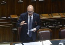 Scuola, Valditara “Sugli stipendi opposizione faccia pace con se stessa”