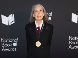 Vince il Premio Nobel per la Letteratura 2026 la canadese Anne Carson