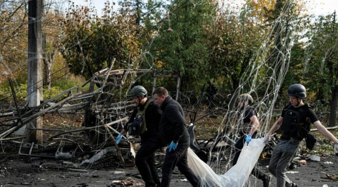 Missile russo contro due bus a Kramatorsk in Ucraina, 33 morti