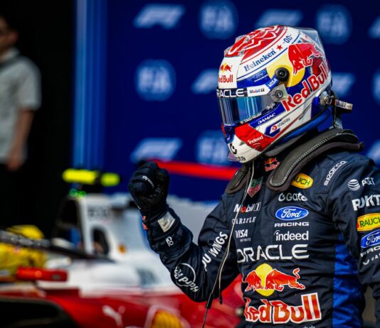 Verstappen centra la pole per la sprint di Singapore, Leclerc in seconda fila