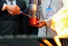 Accesa a Torino la fiamma per le Universiadi invernali di Changchun 2027