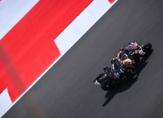 Bezzecchi trionfa nel Gp di Indonesia, podio tutto di marca Aprilia