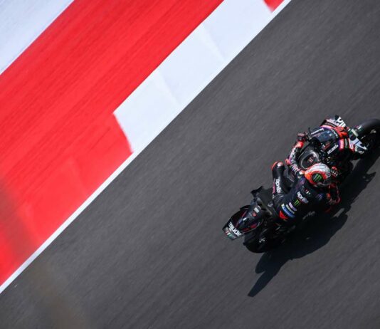 Bezzecchi trionfa nel Gp di Indonesia, podio tutto di marca Aprilia