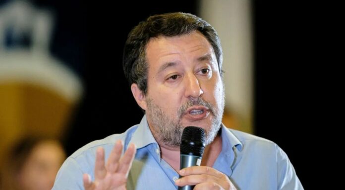 Salvini “Non sarà una manovra lacrime e sangue, vogliamo la pensione a 64 anni”