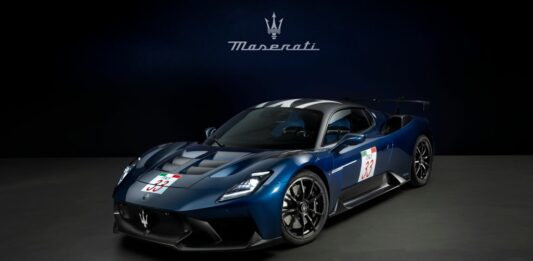 Maserati MC12 E GT2 Stradale Fuoriserie protagoniste a Villa La Massa Excellence