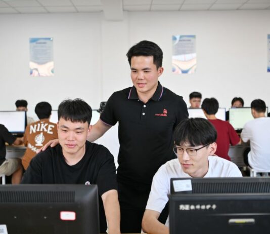 Cina, in arrivo standard internazionali per l’istruzione professionale