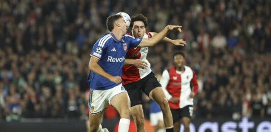 Prima sconfitta in Champions per il Como, Feyenoord vince 3-2