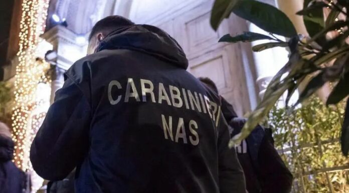 Violenze e abusi su anziane in Rsa nel Milanese, interdetti 3 operatori