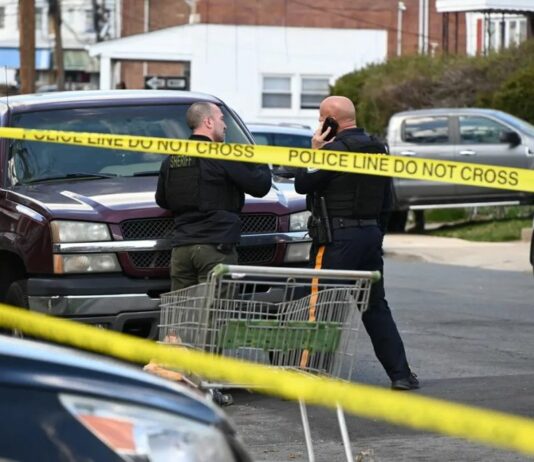 Sparatoria a scuola in Oregon, uccisi tre bambini e ucciso anche l’attentatore